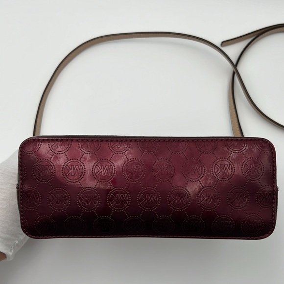 Michael Kors Saffiano Patent Leather Monogram Bag - Picture 4 of 12